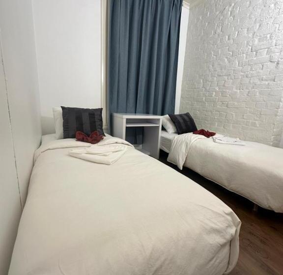 Pension The Station Central Apartments