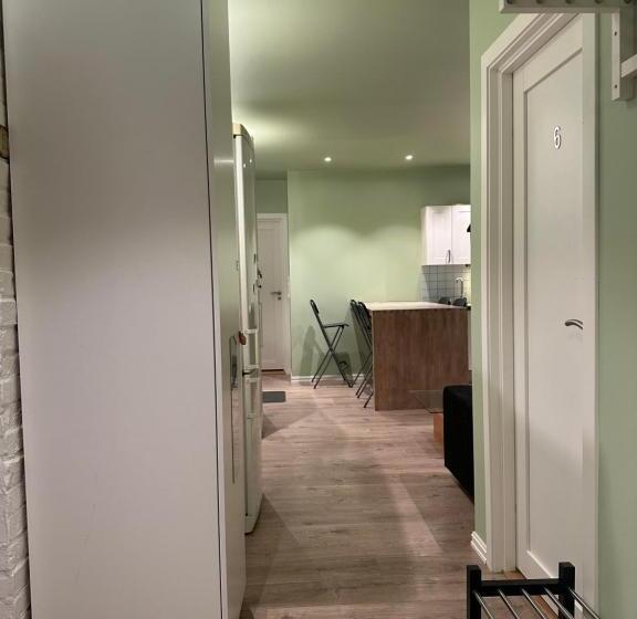 Pension The Station Central Apartments