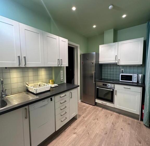 Pension The Station Central Apartments