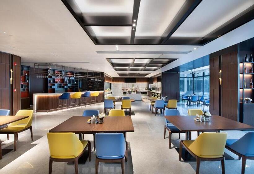 东莞大朗希尔顿欢朋酒店