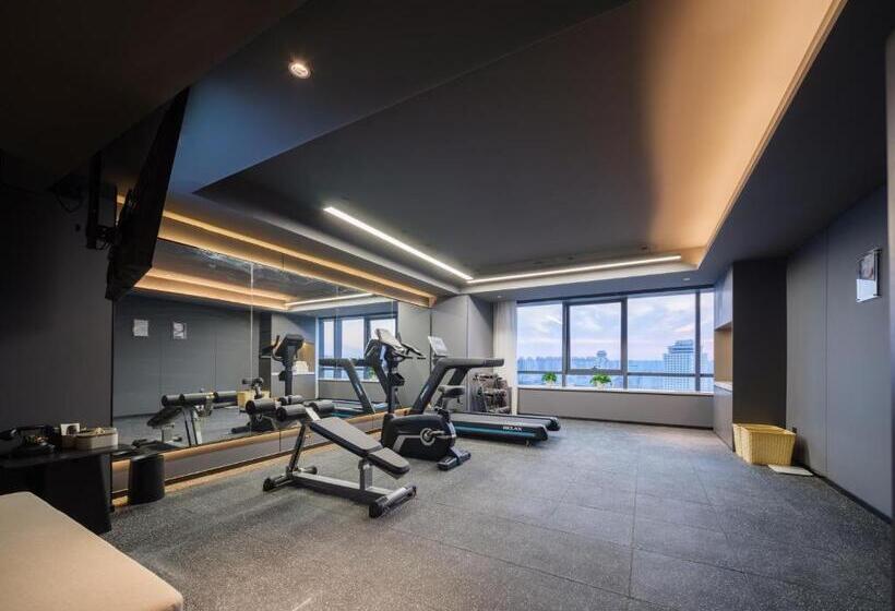 Atour Hotel Zhengzhou Erqi Plaza David City