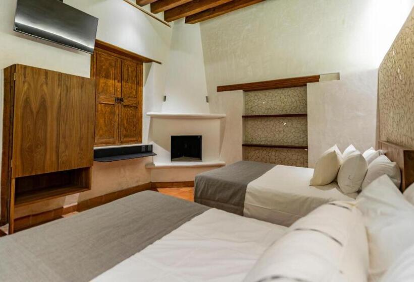 هتل La Gloria Mesón