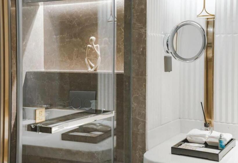 Hotel Ytl Ouyue International