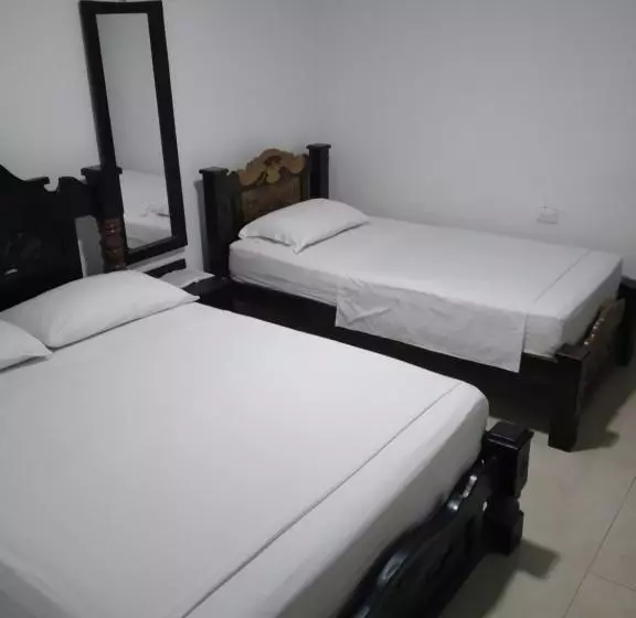 پانسیون Hostal El Bigote