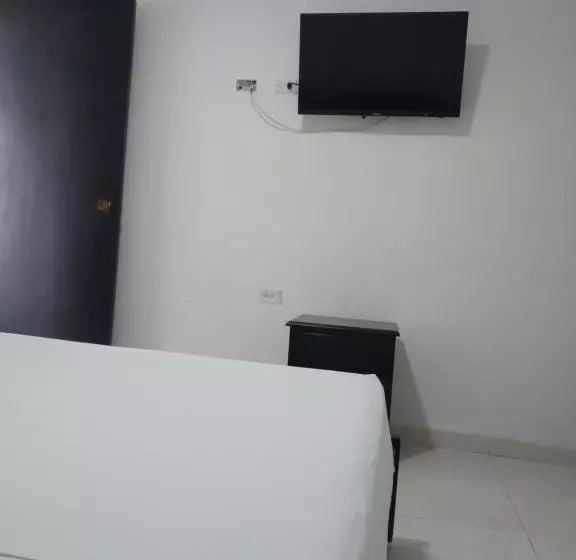 پانسیون Hostal El Bigote