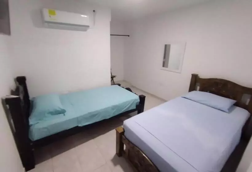 پانسیون Hostal El Bigote