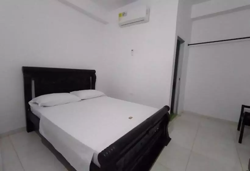 پانسیون Hostal El Bigote