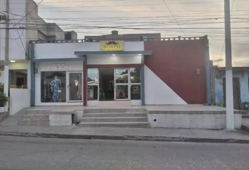 پانسیون Hostal El Bigote