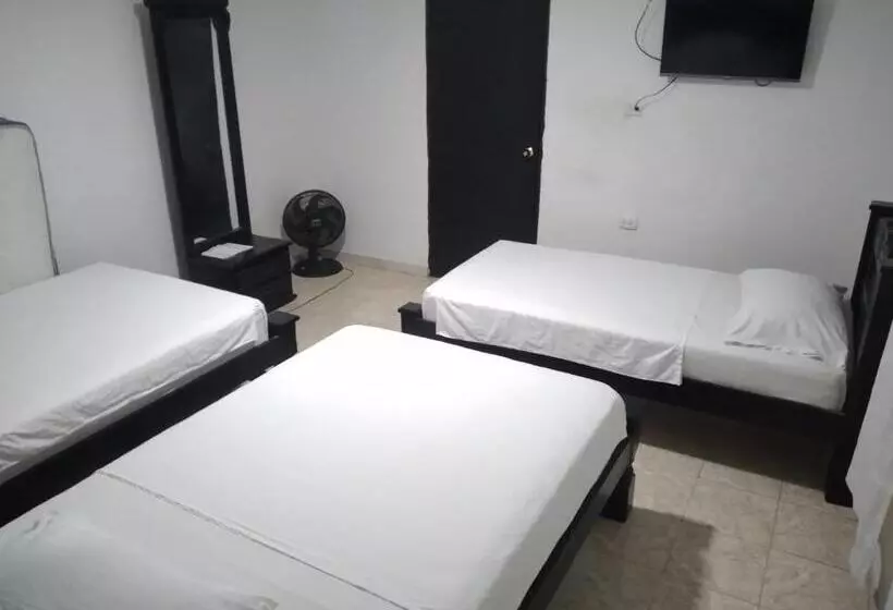 پانسیون Hostal El Bigote