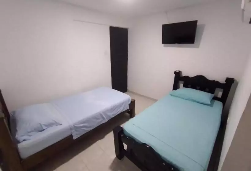 پانسیون Hostal El Bigote