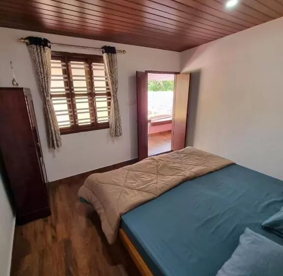 ペンション Kayaltheeram Resort & Homestay