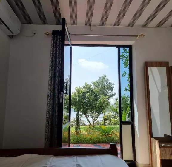 ペンション Kayaltheeram Resort & Homestay