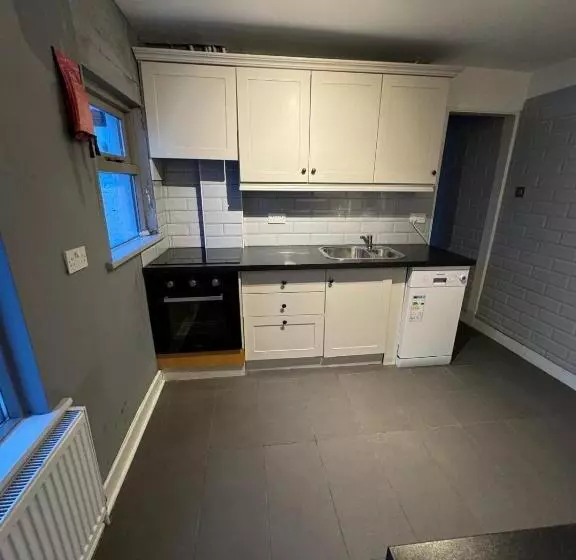 پانسیون Luxury Triple Room Near Croke Park 2