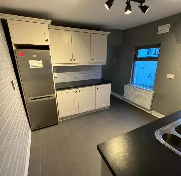 پانسیون Luxury Triple Room Near Croke Park 2