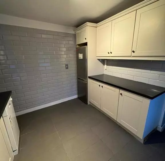 پانسیون Luxury Triple Room Near Croke Park 2