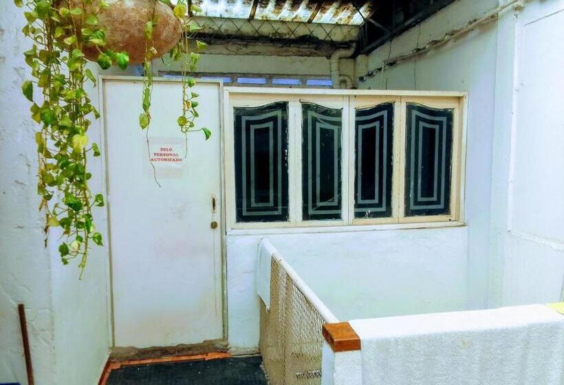 펜션 Rooftop Hostal Crisanto Luque