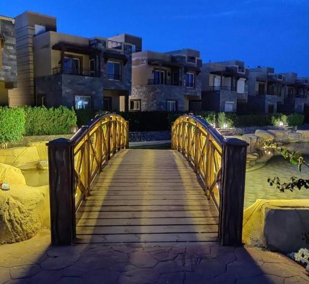 استراحتگاه La Jolie , Ain Sokhna