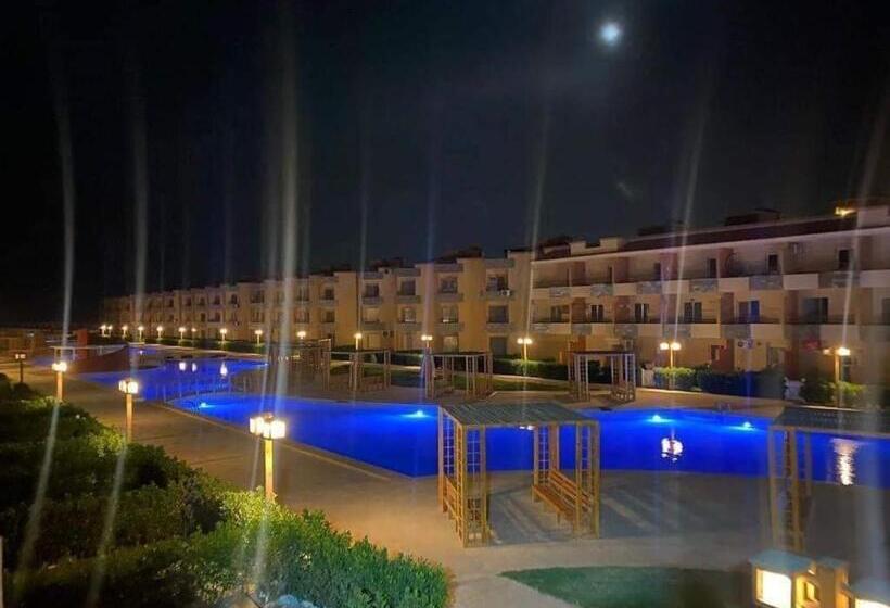 استراحتگاه La Jolie , Ain Sokhna