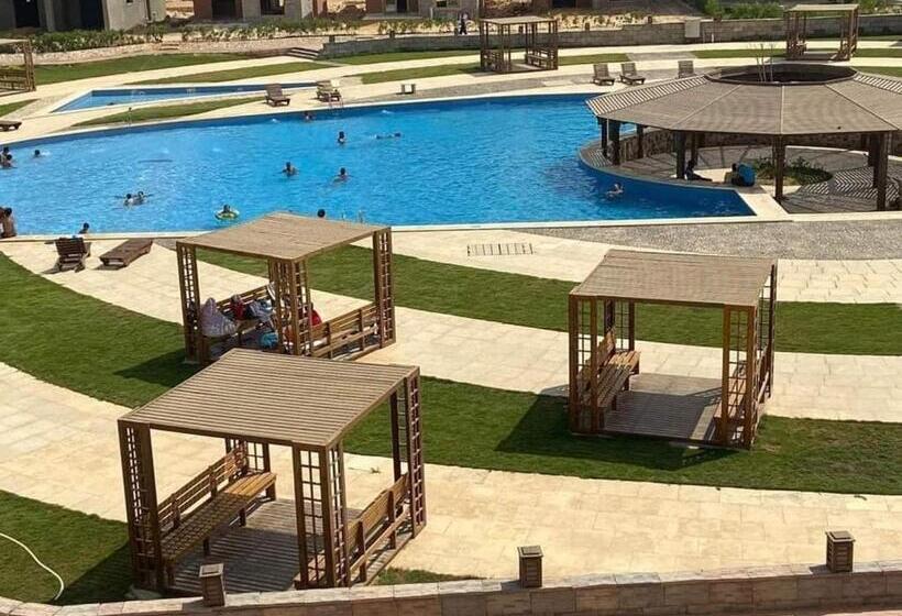 استراحتگاه La Jolie , Ain Sokhna