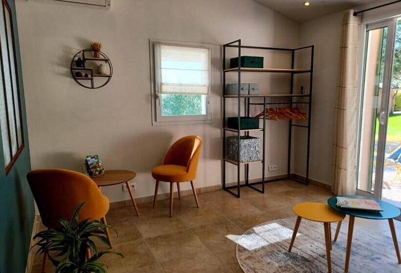 Bed and Breakfast Chambre Privée Indépendante Dans Le Luberon