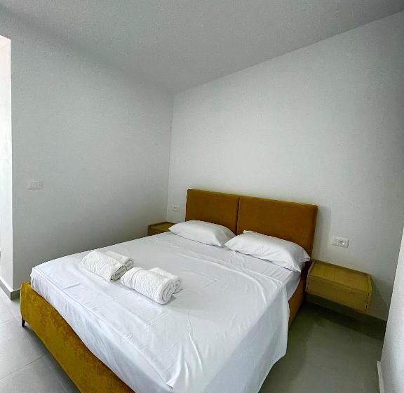 هتل Kloi Luxury Rooftops