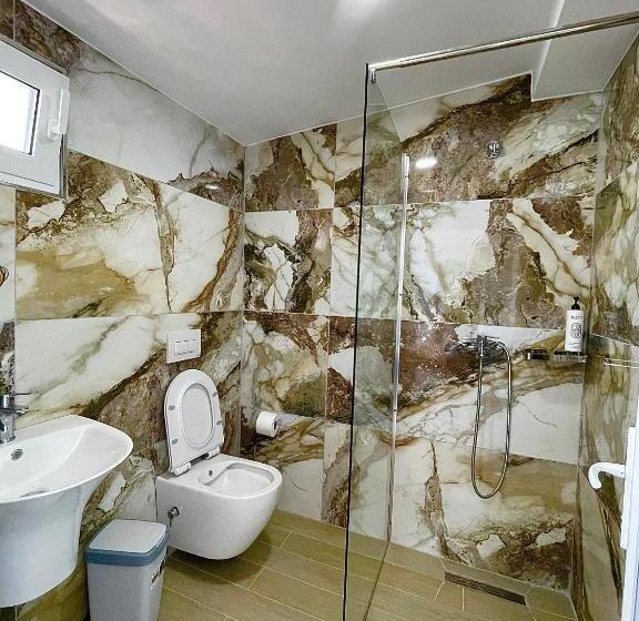 فندق Kloi Luxury Rooftops