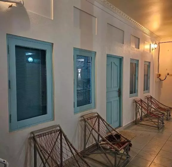 هتل Sunset Villa