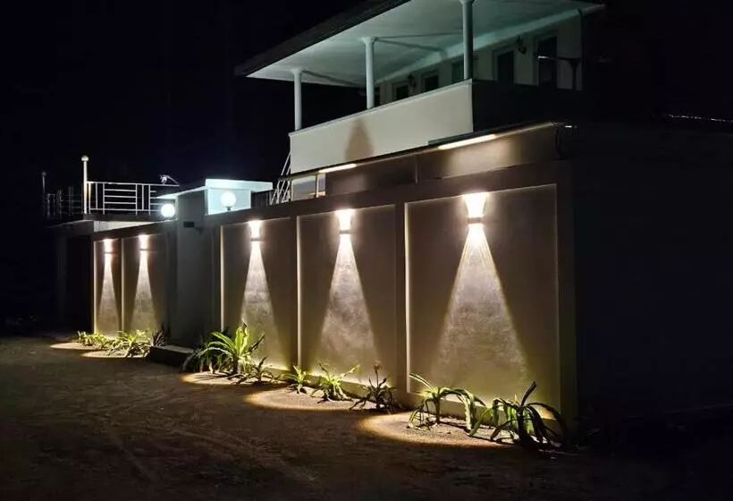 هتل Sunset Villa
