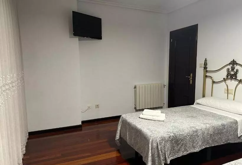 پانسیون Habitaciones Claudio
