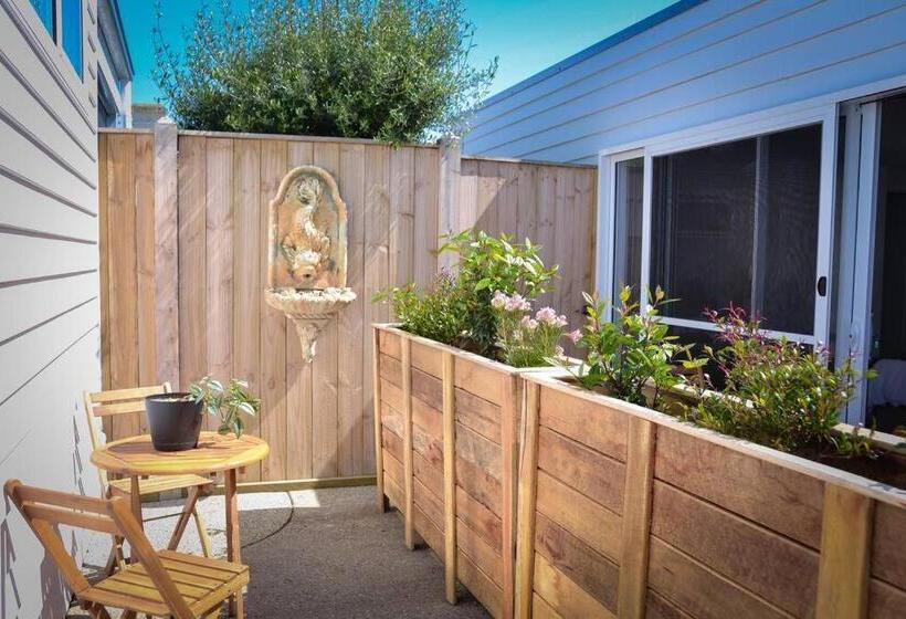 פנסיון Port Fairy Bnb   The Yellow Suite