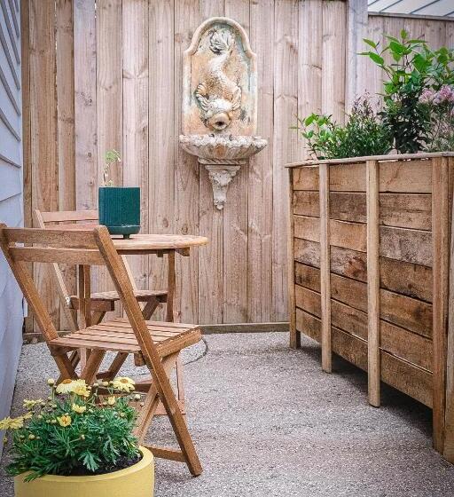 פנסיון Port Fairy Bnb   The Yellow Suite