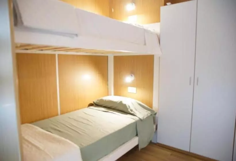 Aiora Hostel