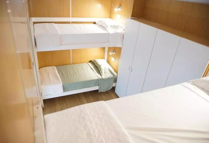 Aiora Hostel