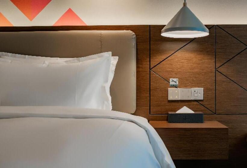 Borrman Hotel Xi An North High Speed Railway Station