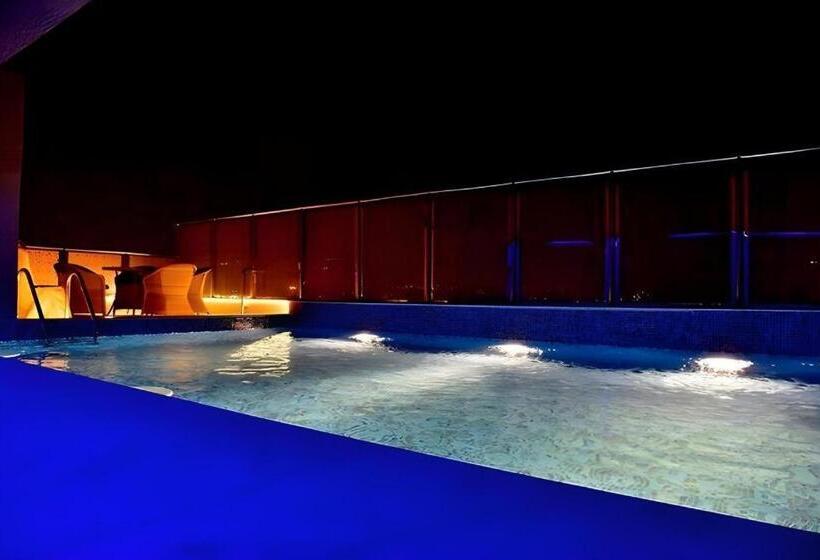 ホテル Garden Plaza Al Khobar