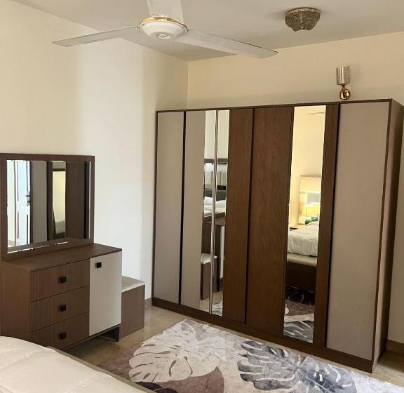 هتل Noordana Apartments