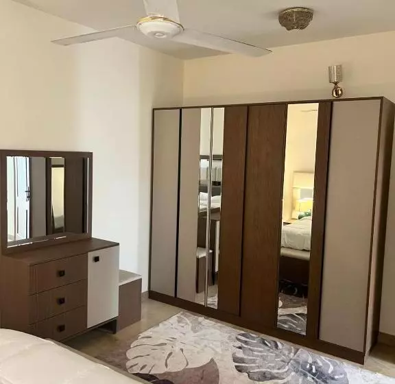 هتل Noordana Apartments