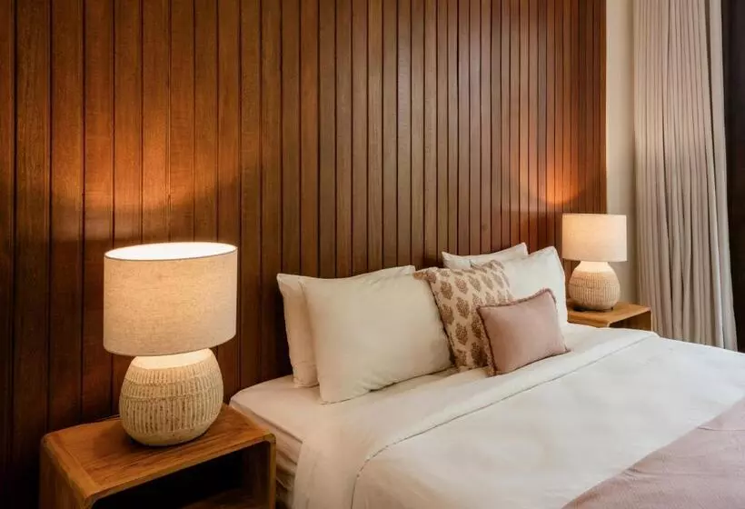 Hotelli Pulang Villas Pererenan By Nakula