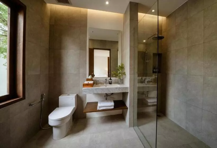 Hotelli Pulang Villas Pererenan By Nakula