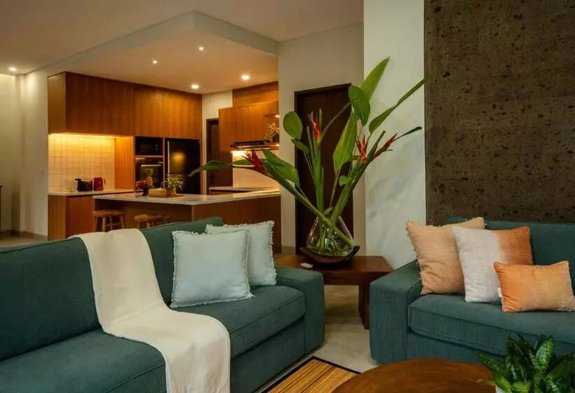 Hotelli Pulang Villas Pererenan By Nakula