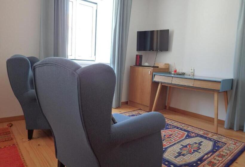 بنسيون El Camino Lodge