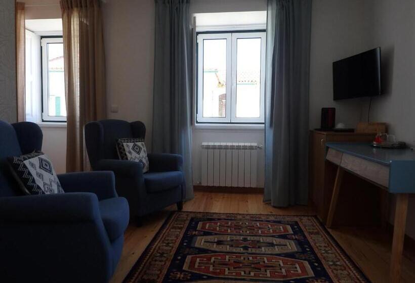 بنسيون El Camino Lodge