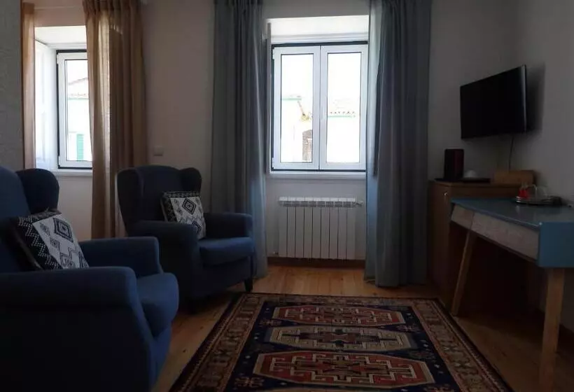 ペンション El Camino Lodge