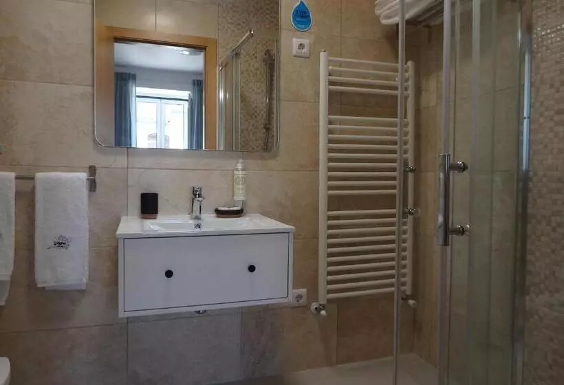 ペンション El Camino Lodge