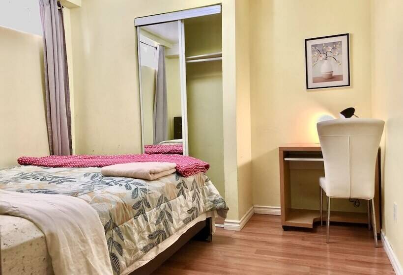 פנסיון Room Around York University Subway