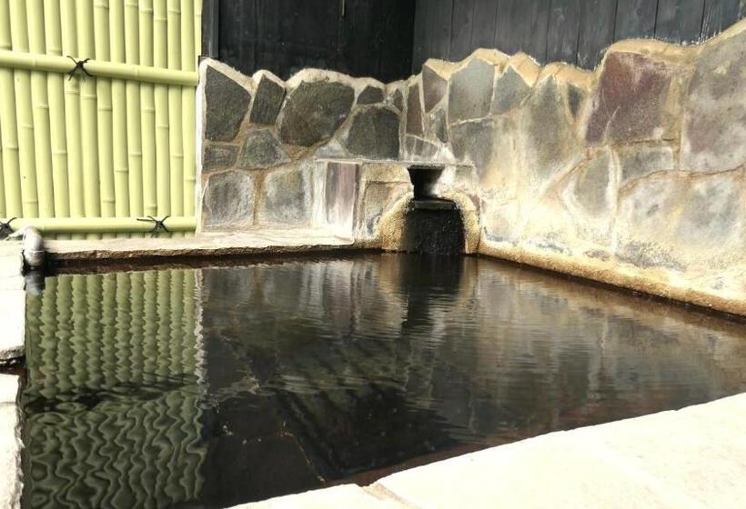 ריוקאן 白水温泉竹の倉山荘