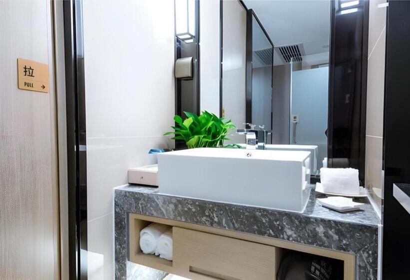 Echarm Hotel Guigang Wanda High Speed Railway Station