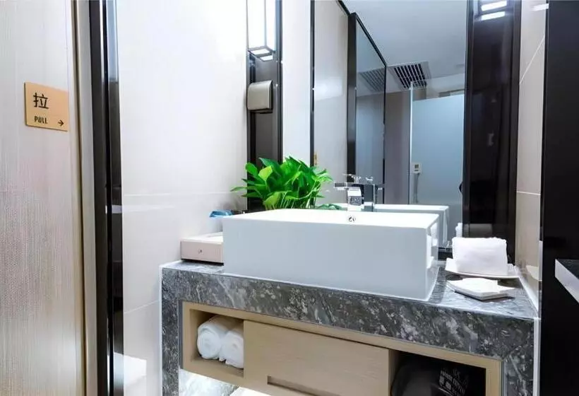 Echarm Hotel Guigang Wanda High Speed Railway Station