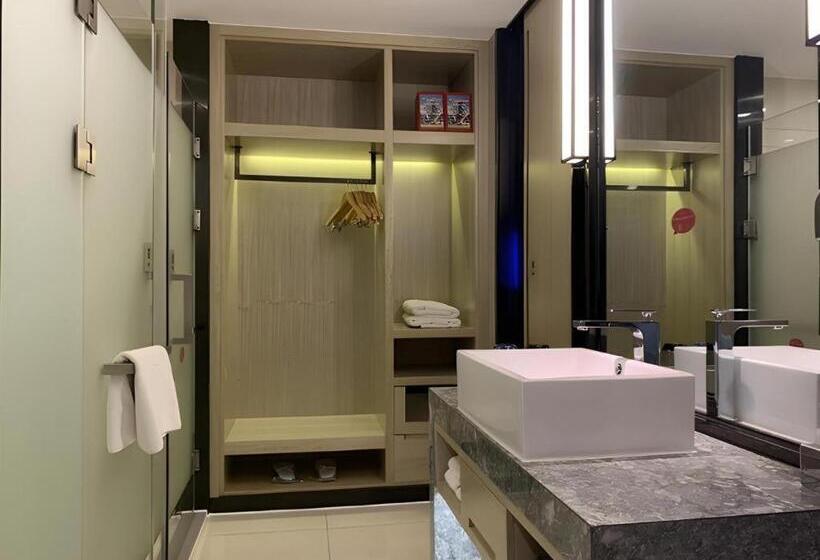 Echarm Hotel Guigang Wanda High Speed Railway Station