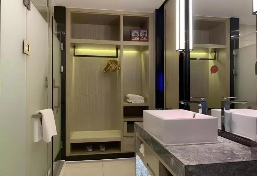 Echarm Hotel Guigang Wanda High Speed Railway Station